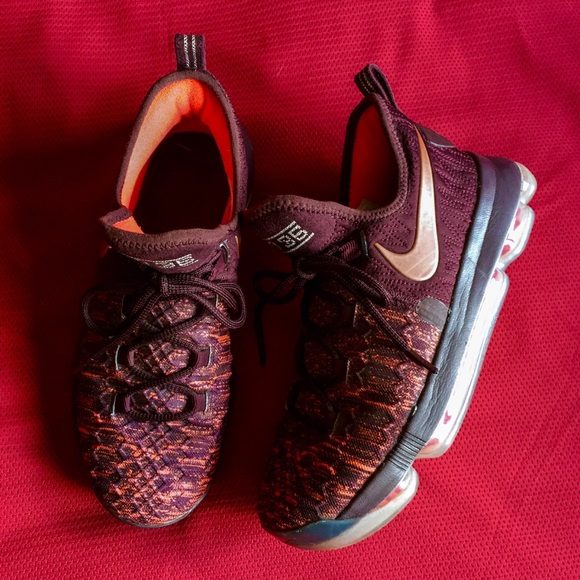 Nike KD 9 “The Sauce” Christmas Edition - Picture 4 of 8